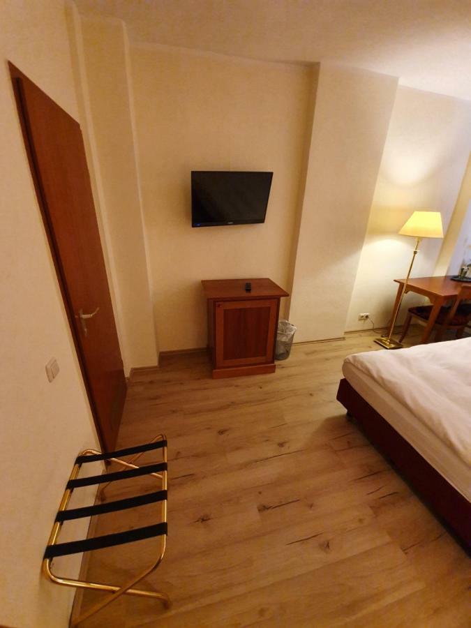 Hotel-Events Adlerpalast Rüsselsheim Extérieur photo