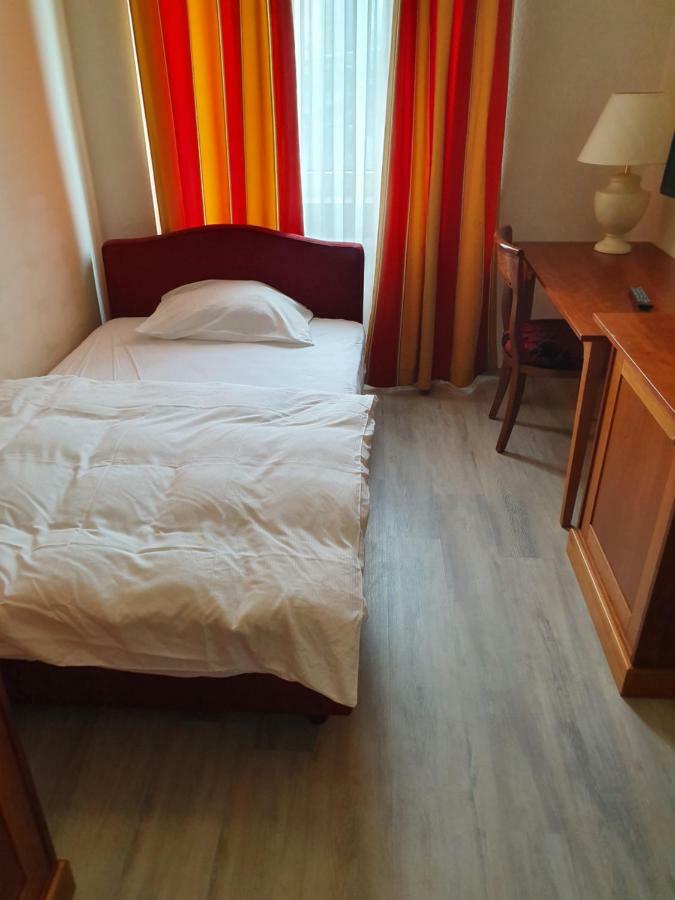 Hotel-Events Adlerpalast Rüsselsheim Extérieur photo