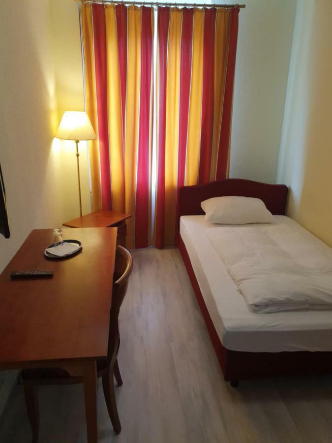 Hotel-Events Adlerpalast Rüsselsheim Extérieur photo