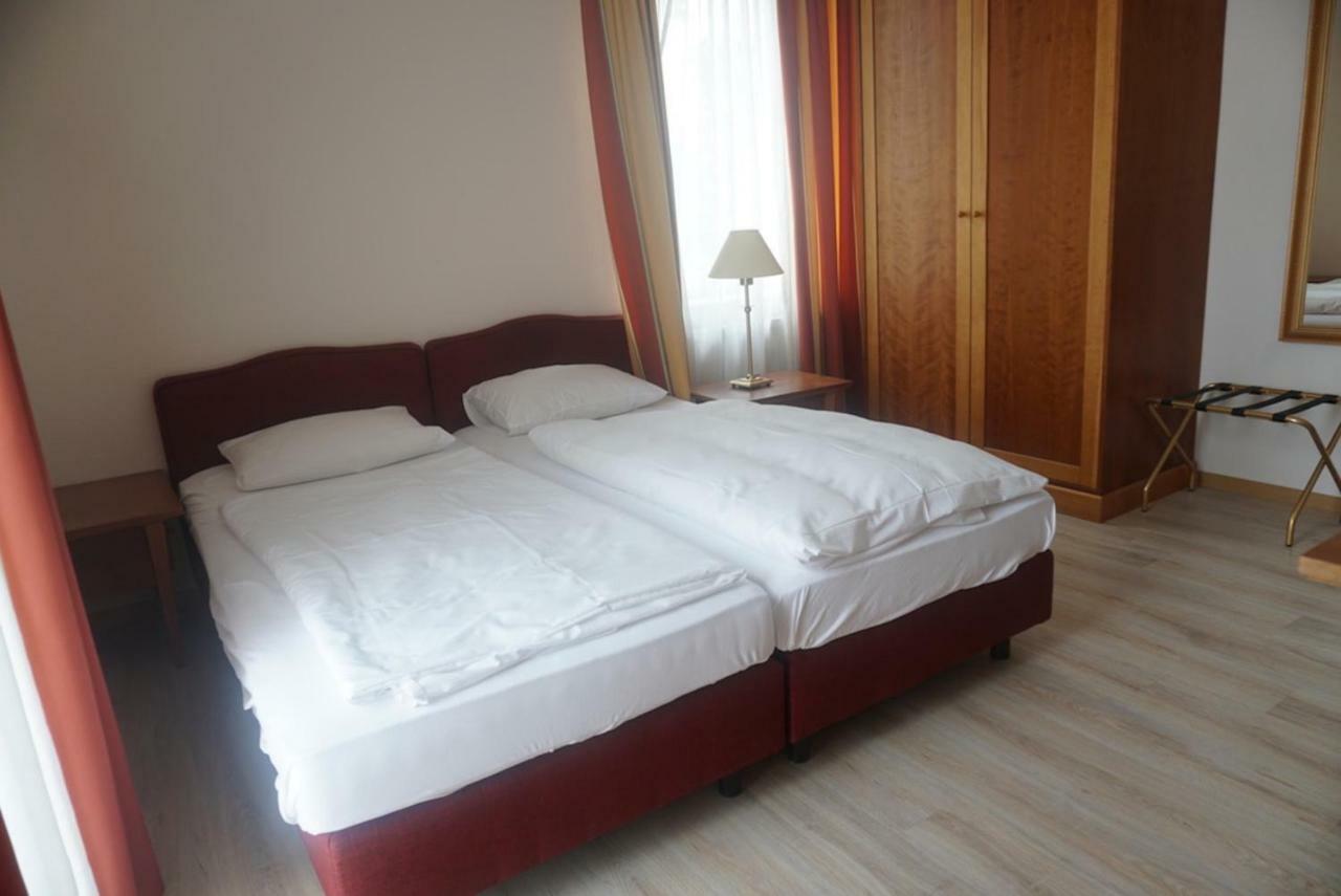 Hotel-Events Adlerpalast Rüsselsheim Extérieur photo